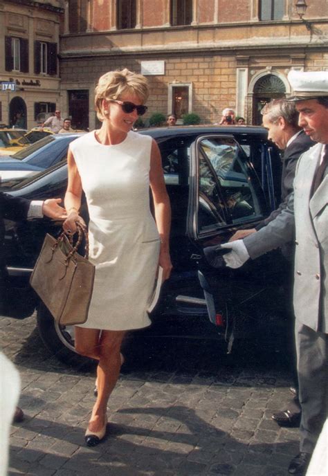 princess diana Gucci bag